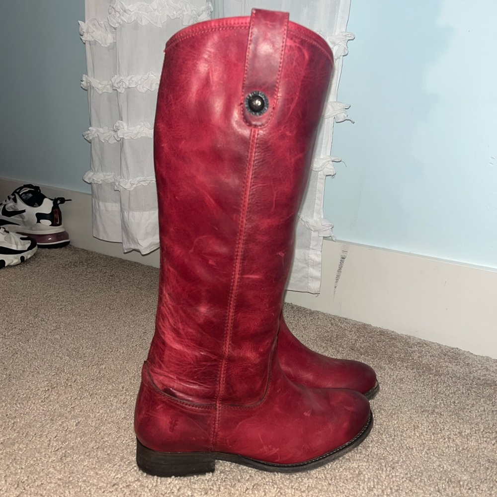 RED FRYE BOOTS WOMENS SIZE 7